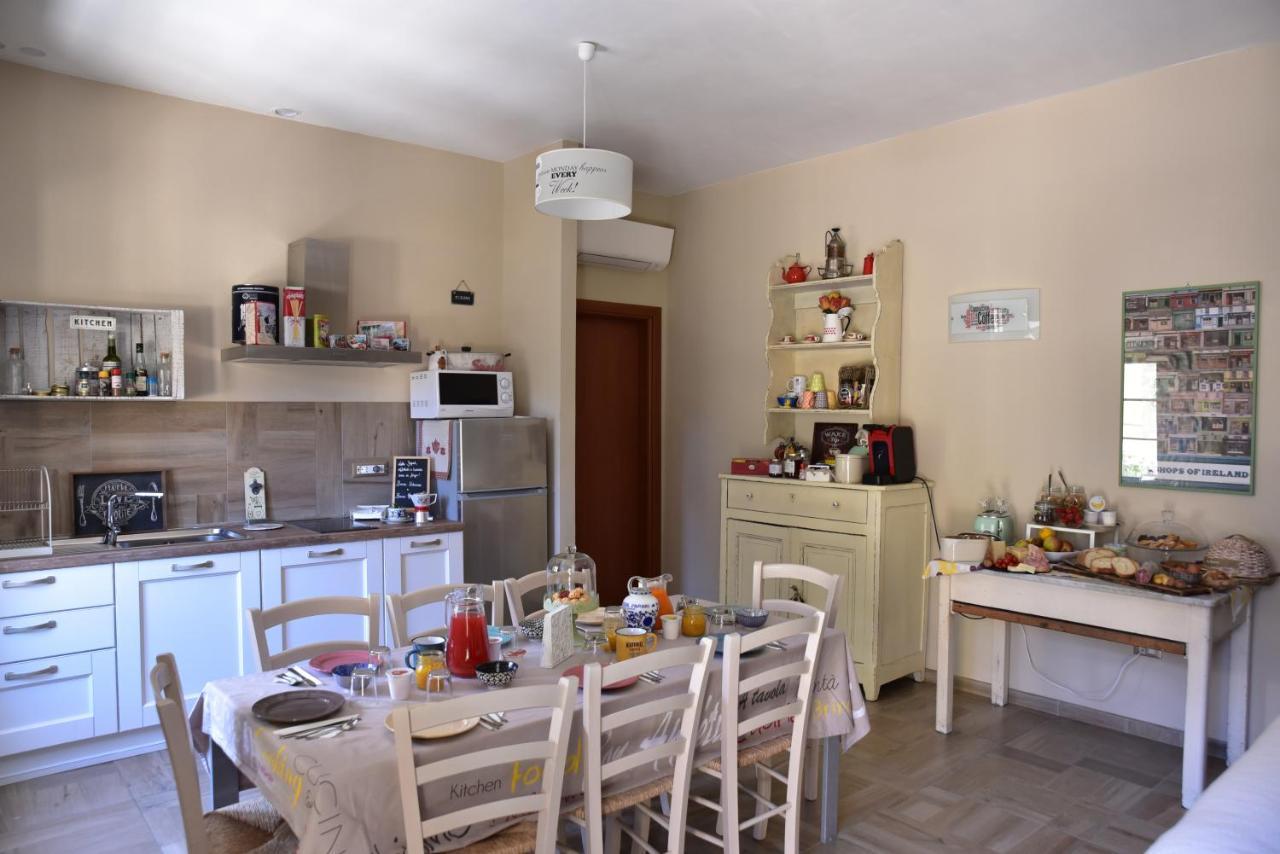 Casa Nina Acomodação com café da manhã Toirano Exterior foto