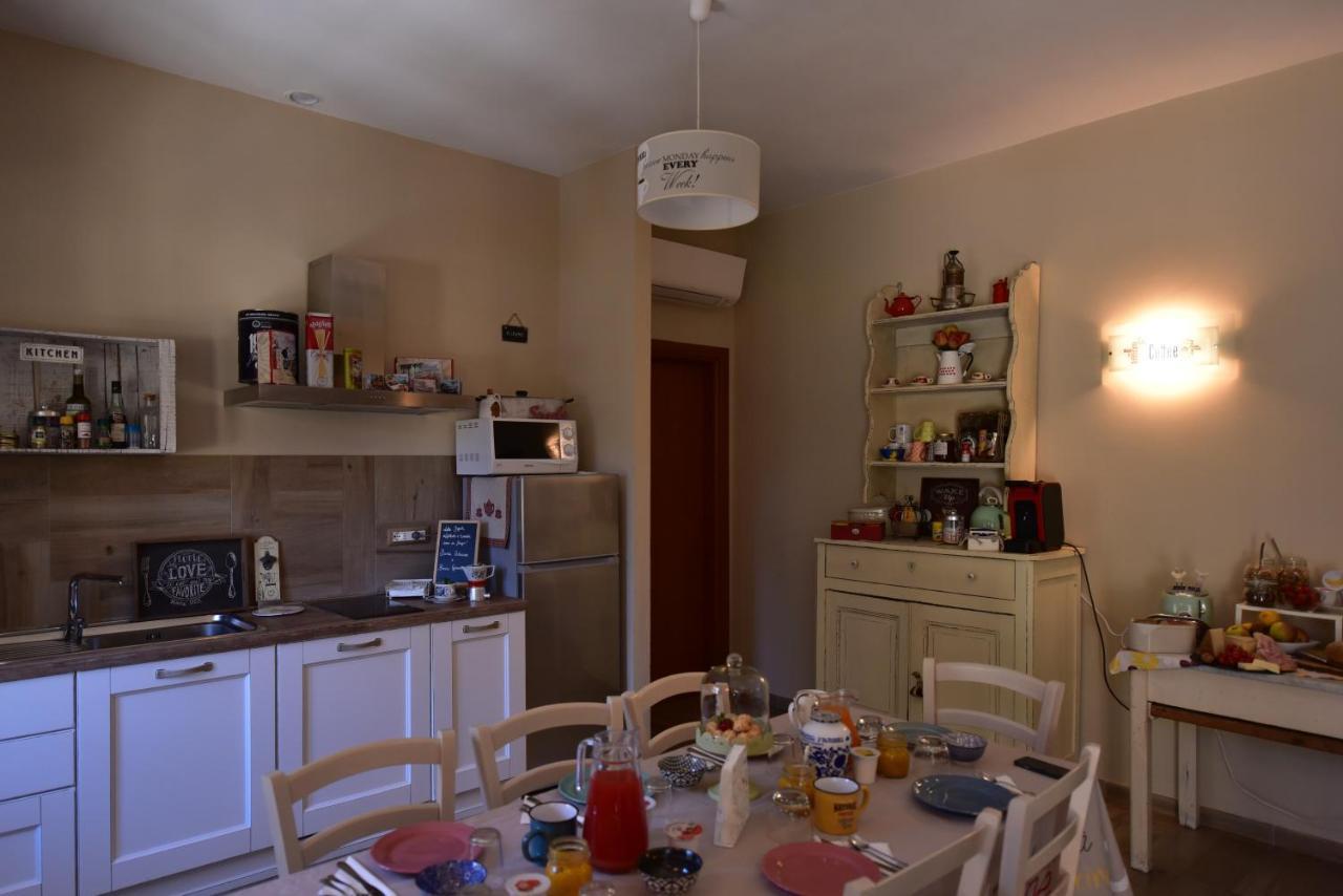 Casa Nina Acomodação com café da manhã Toirano Exterior foto
